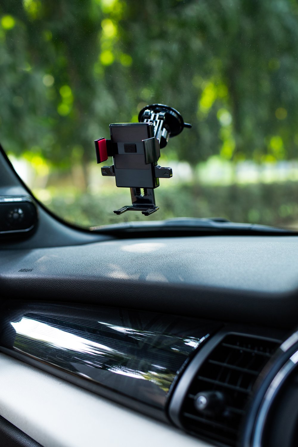 Phone Holder- Suction type - Elpis Auto