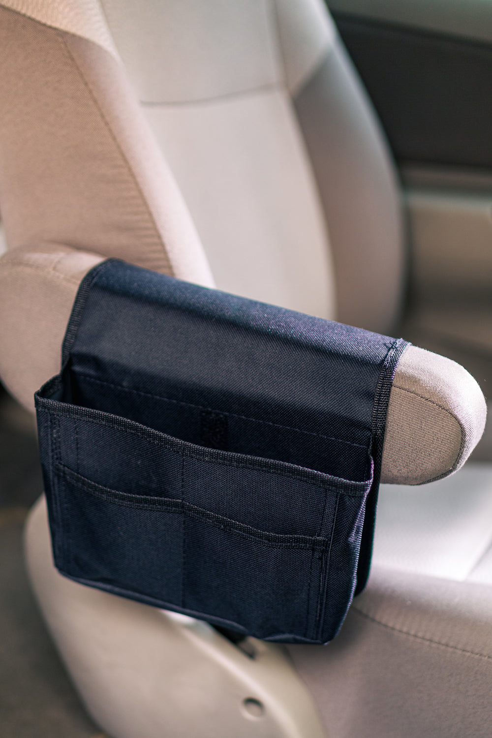 Armrest Pocket- Triple Pocket - Elpis Auto