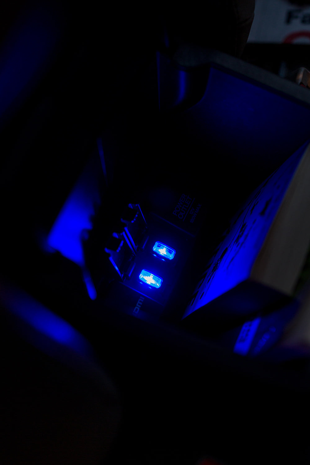 Illuminated USB Port Cover for Cars - Universal Fit, LED Light, Easy Installation, Durable Protection - Elpis Auto